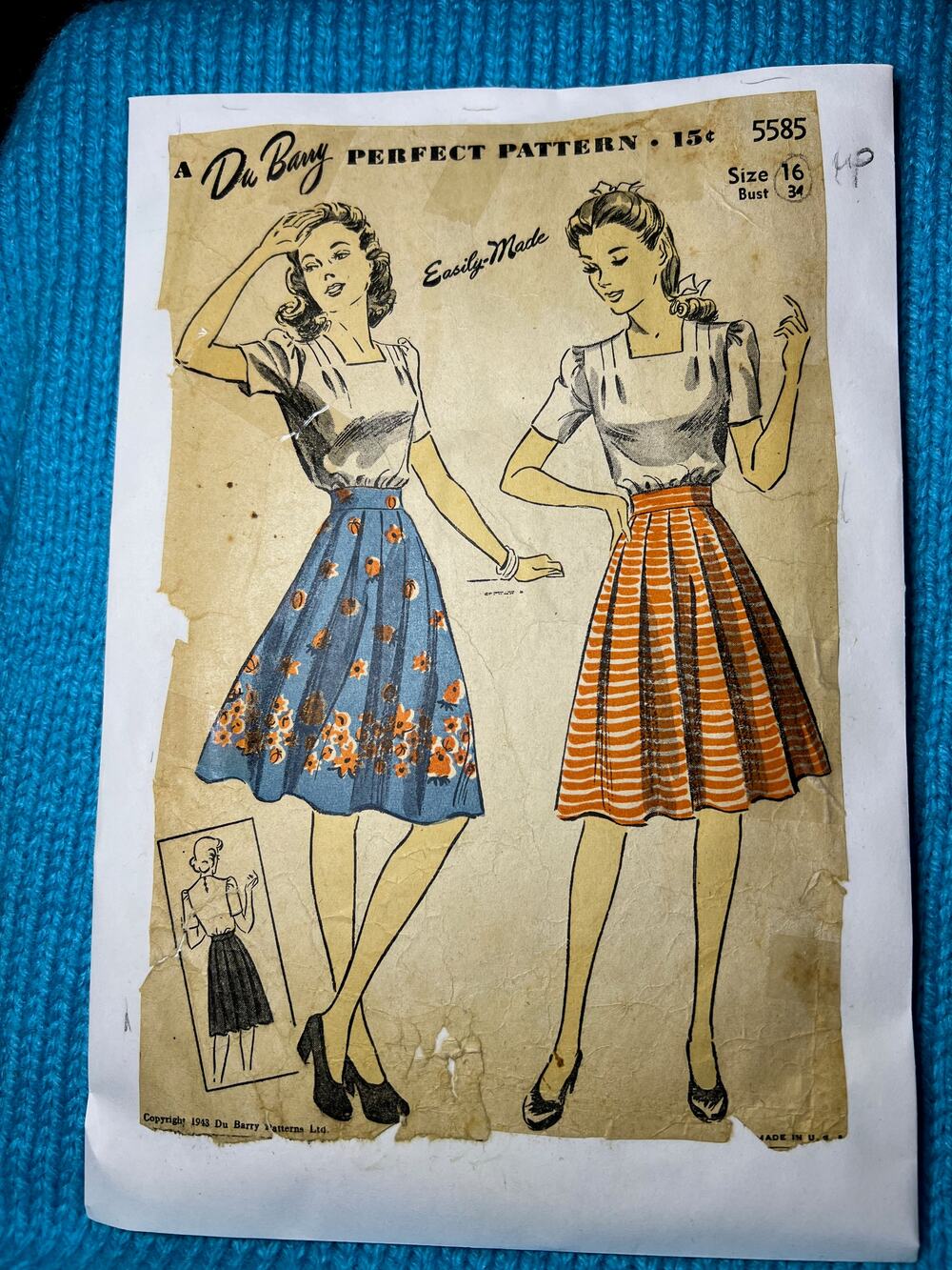 Du Barry pattern 5585 Blouse square neck A line skirt 1940s size 16